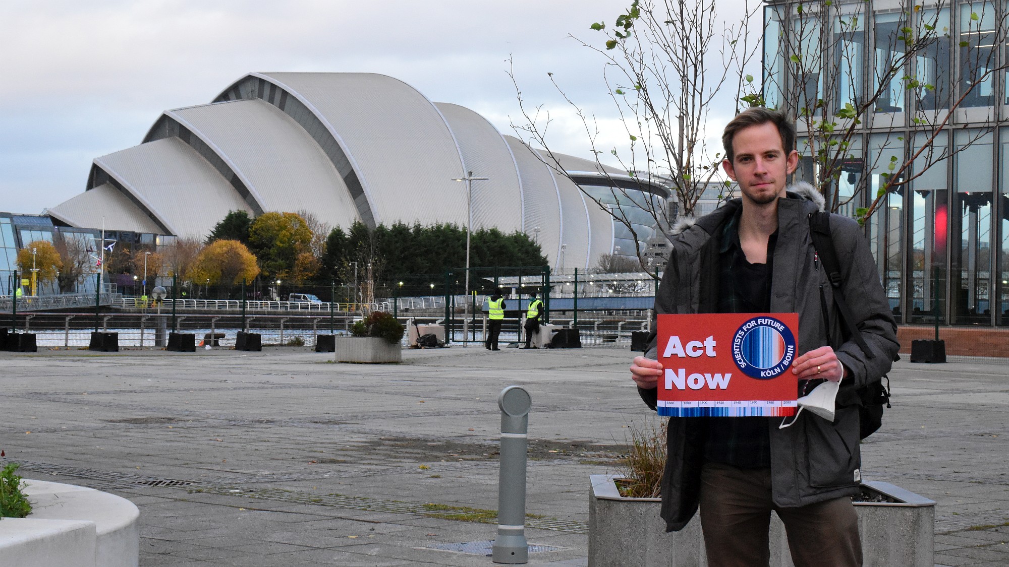 Die Botschaft der Scientists während der COP26 vor der Blue Zone in Glasgow
